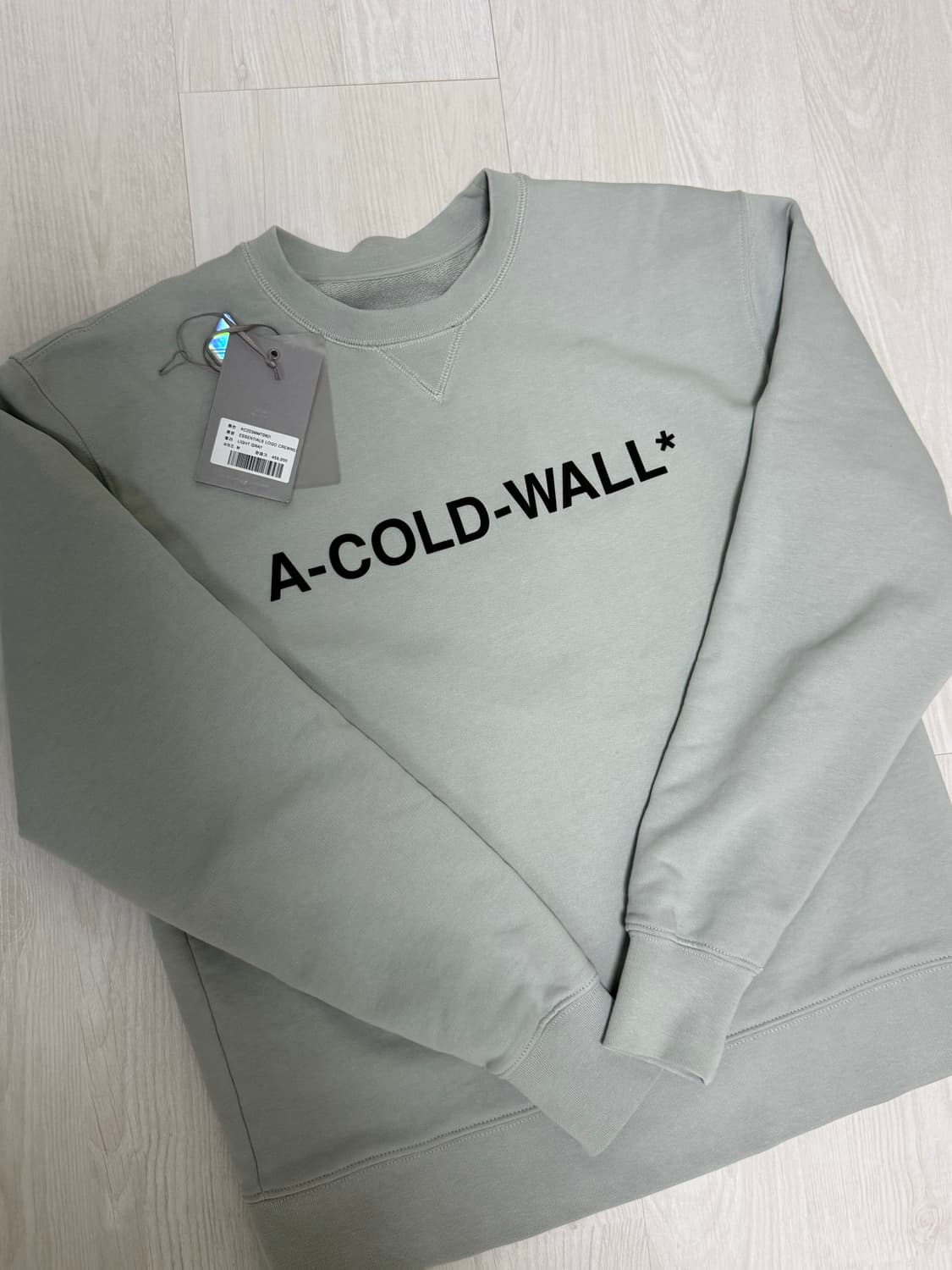 어콜드월 로고 크루넥 라이트 그레이 m 상품이미지1