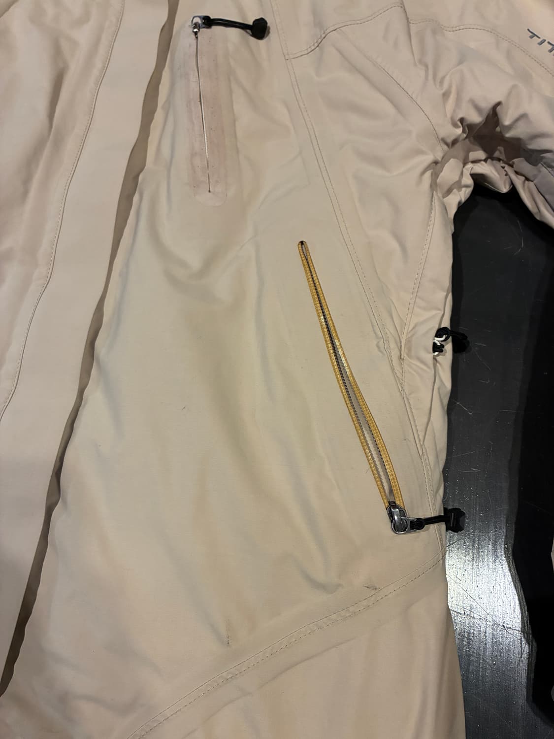 M) 컬럼비아 티타늄 베이지 바람막이 자켓 상품이미지2