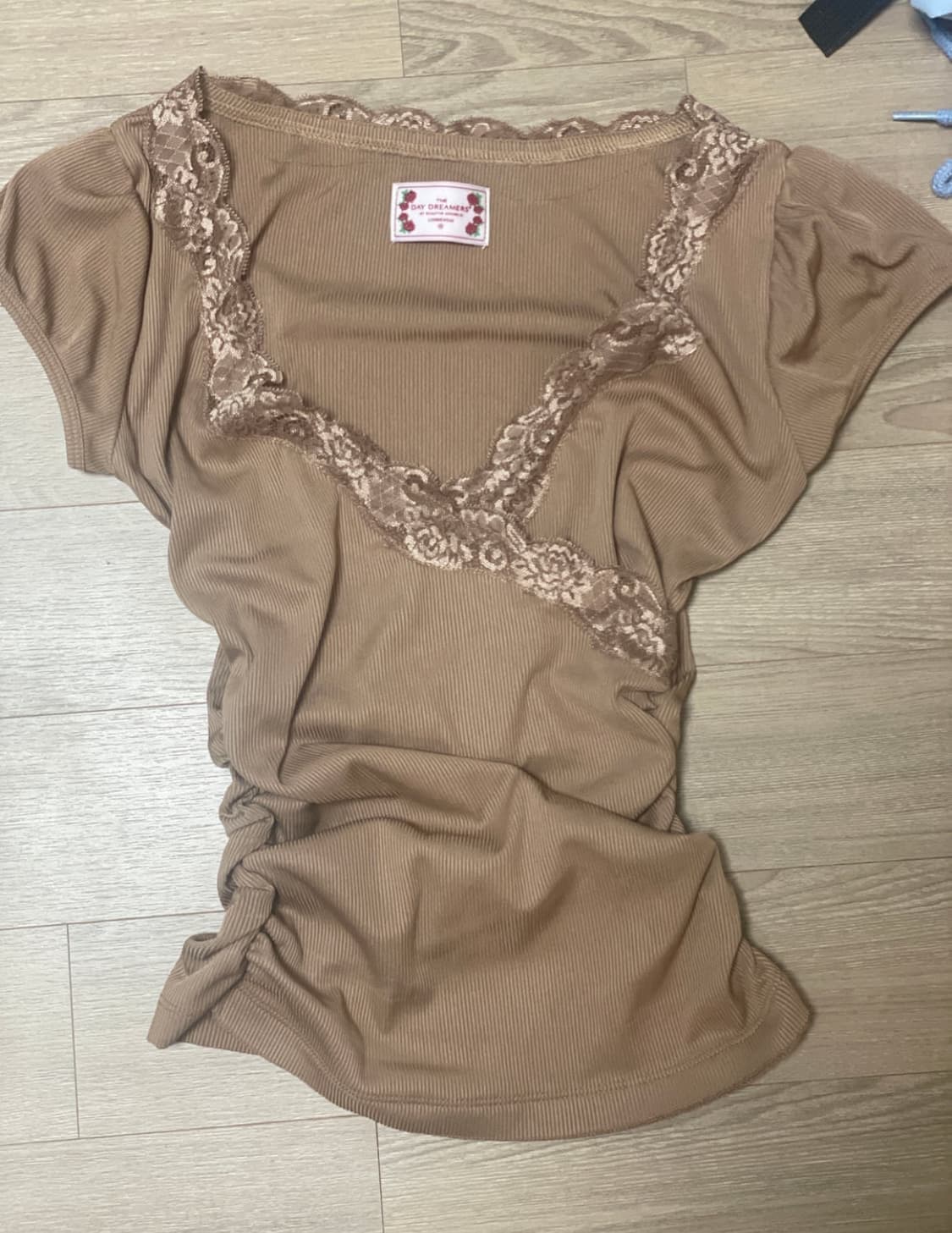스컬프터 trim wrap tee latte M 라떼갸루깔 상품이미지3