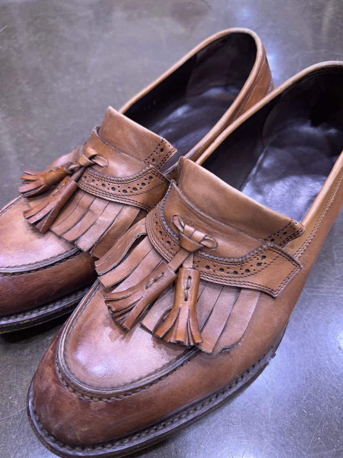 페라가모 클래식 프린지 테슬로퍼 슈즈 6.5 상품이미지4