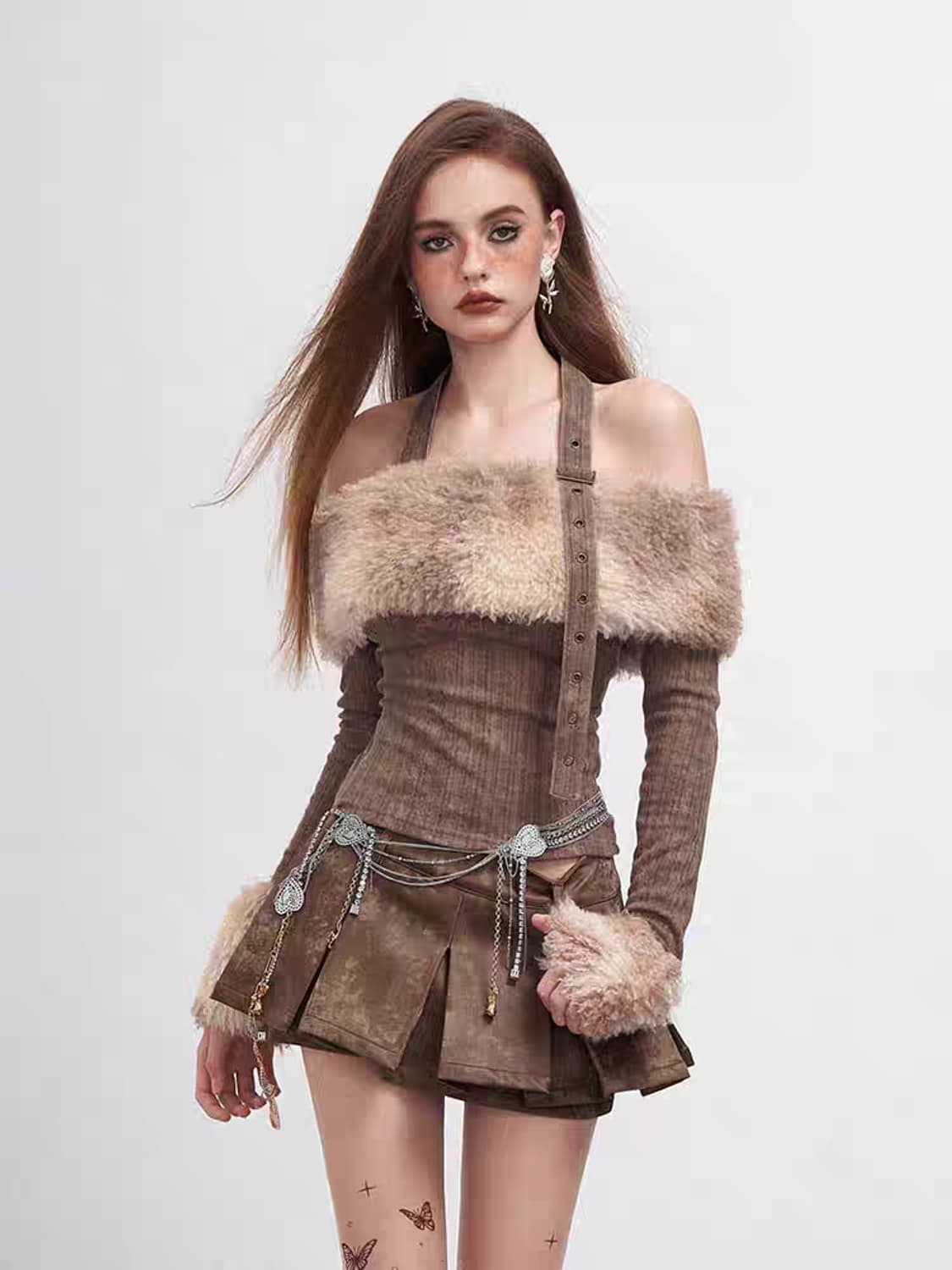 새상품) y2k 홀터넥 퍼 트리밍 오프숄더 티셔츠 상품이미지1