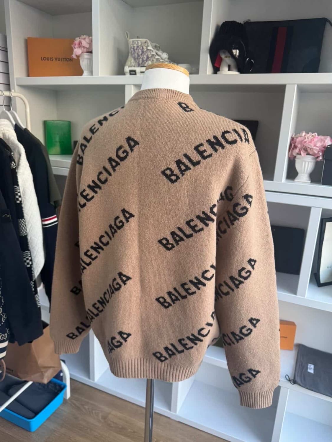 발렌시아가 멀티 로고 니트 상품이미지2