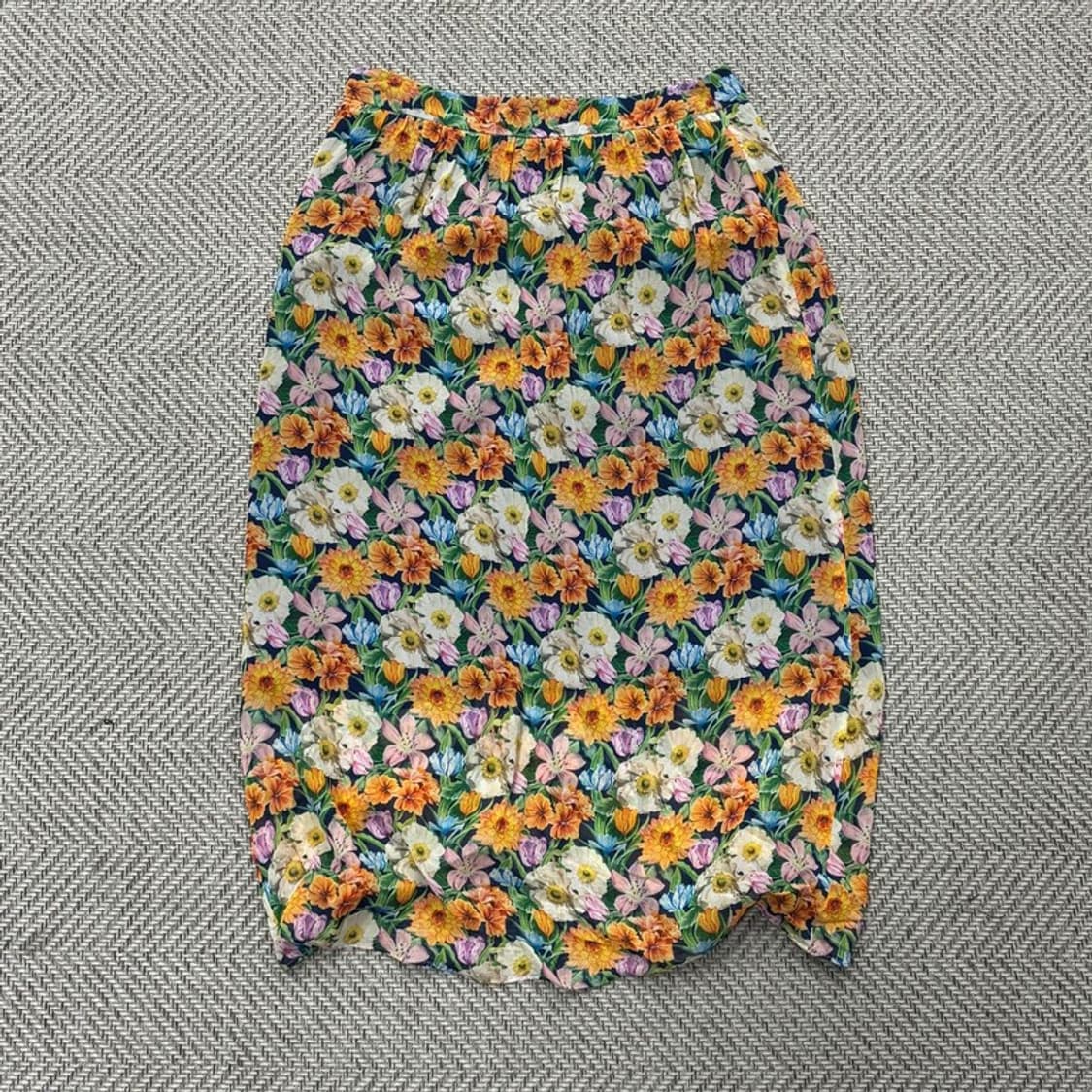 아떼바네사 브루노 플라워 패턴 스커트v0372 상품이미지2