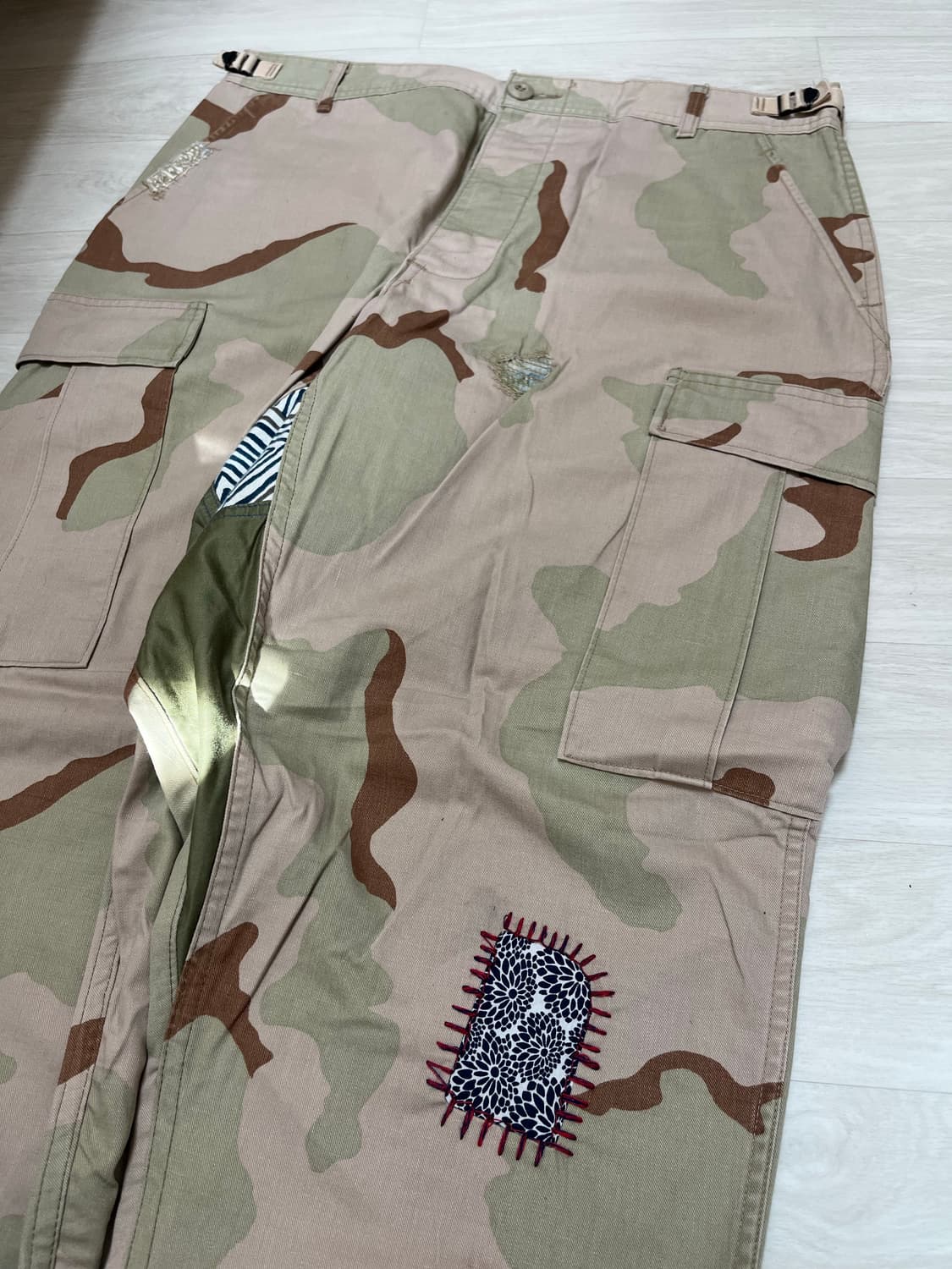 ATELIER & REPAIRS 아뜰리에 엔 리페어 데저트 카모팬츠 상품이미지1