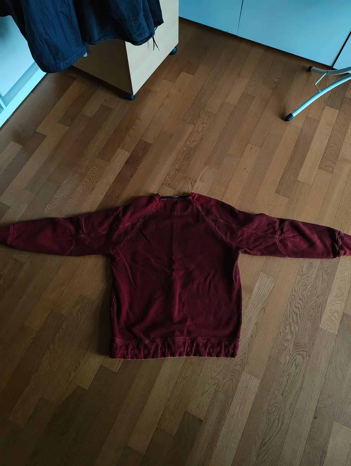 C.P. 컴퍼니 맨투맨 버건디 105 상품이미지2