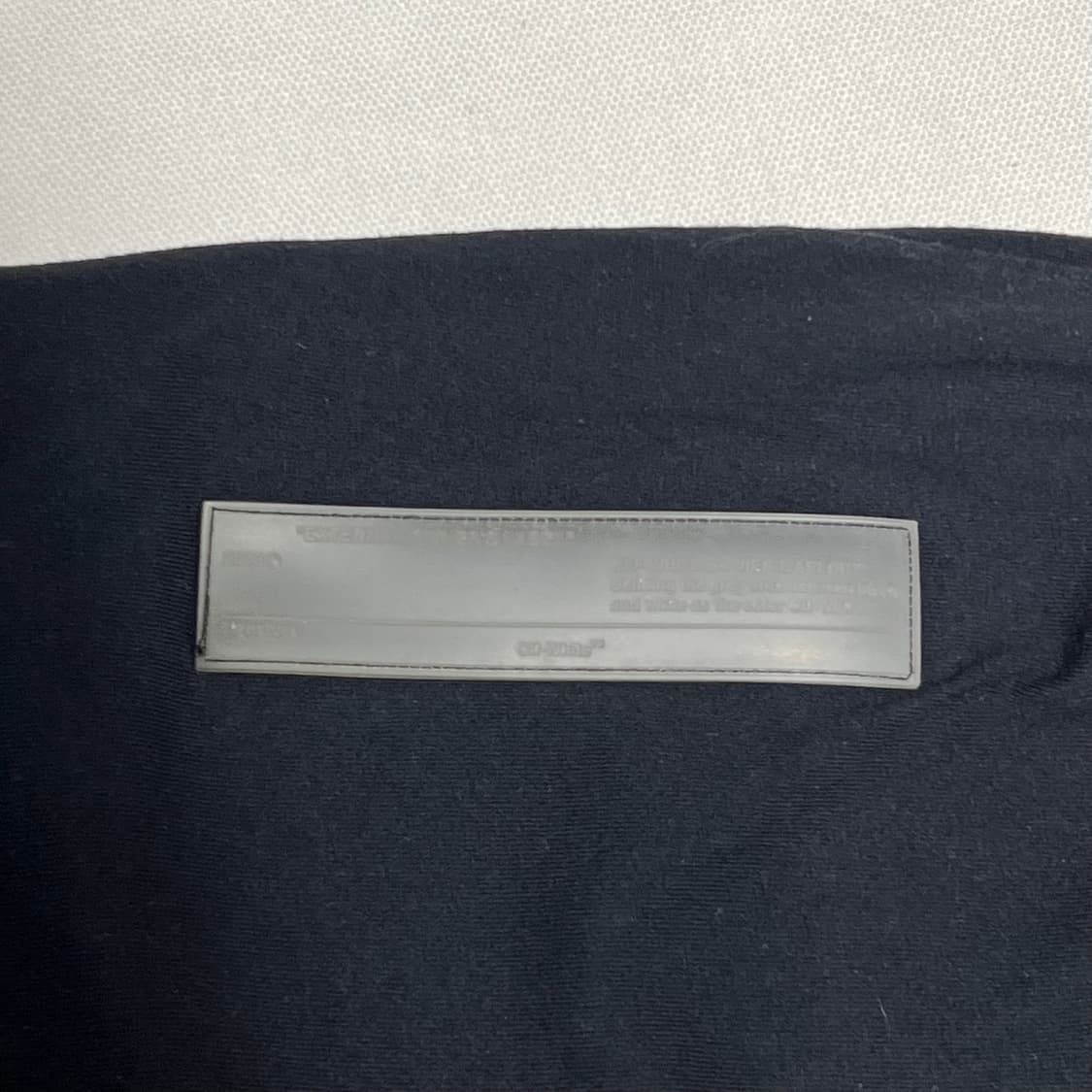 M 오프화이트 파이어 테이프 라운드넥 티셔츠 상품이미지4