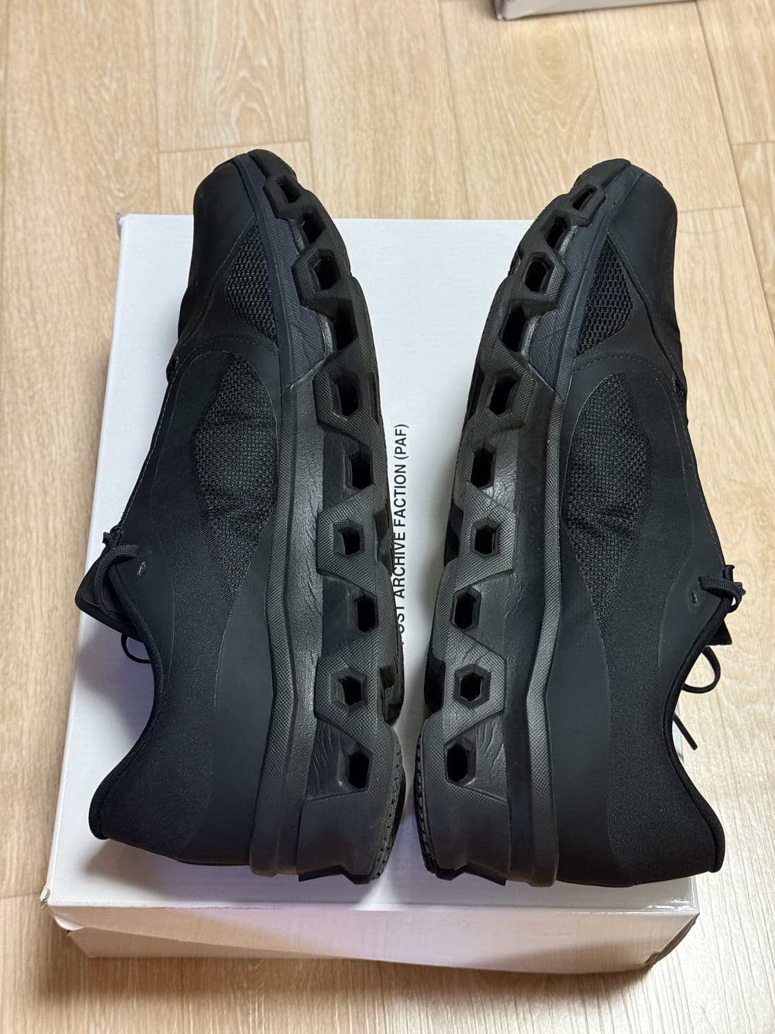 파프 온 클라우드 몬스터2 블랙 12.5 (305사이즈) 상품이미지4