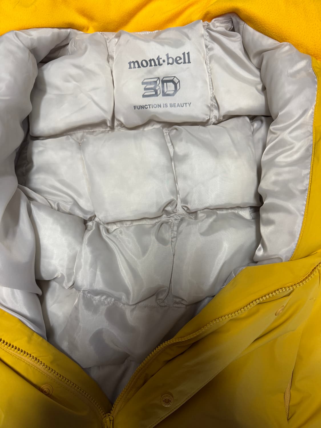 여성 몽벨 mont-bell 22년도 신클라우드 패딩 자켓 S 상품이미지3