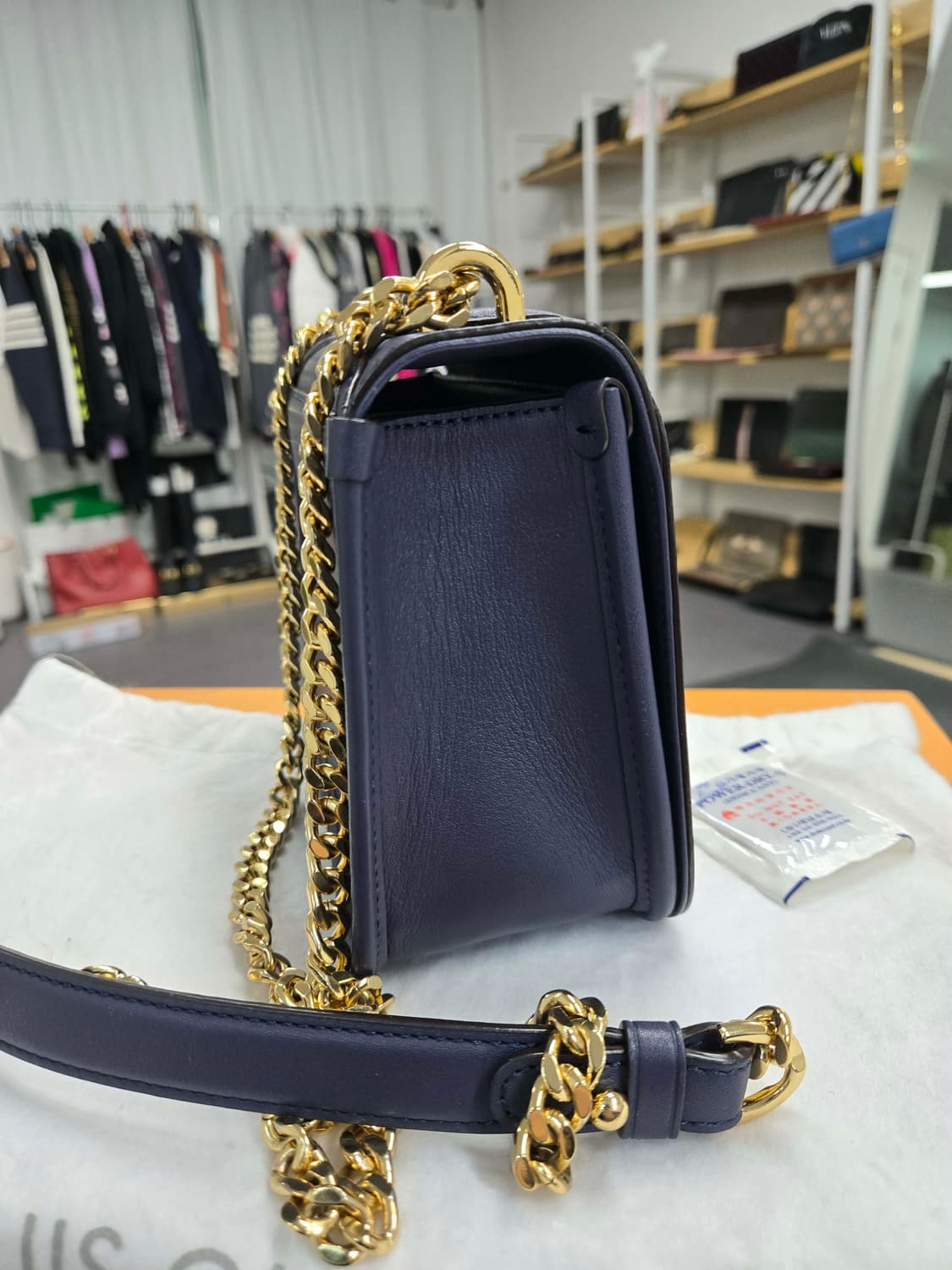 [A급컨디션]루이까또즈 체인 숄더백 상품이미지3