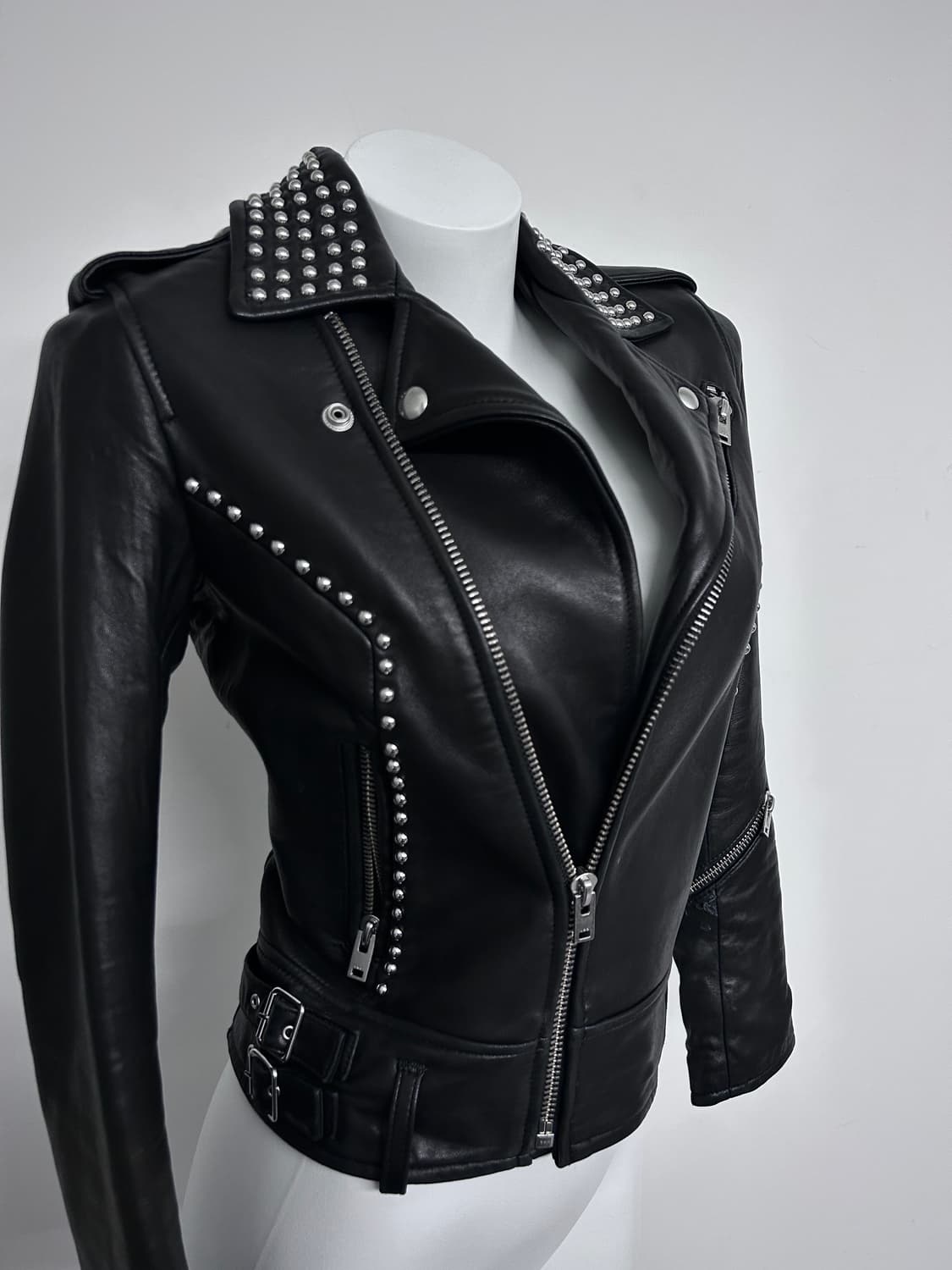 Iro 이로 볼 스터드 램스킨 자켓 상품이미지2