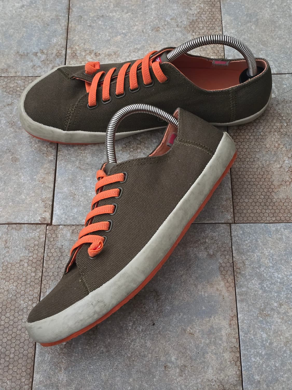 (280)캠퍼 페우 람블라 카키  상품이미지3