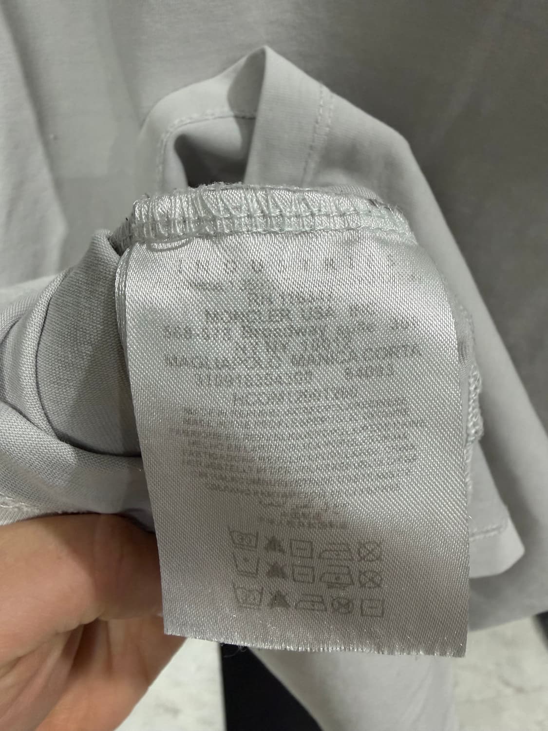 몽클레어 오리자수 그레이 심플 티셔츠 상품이미지5