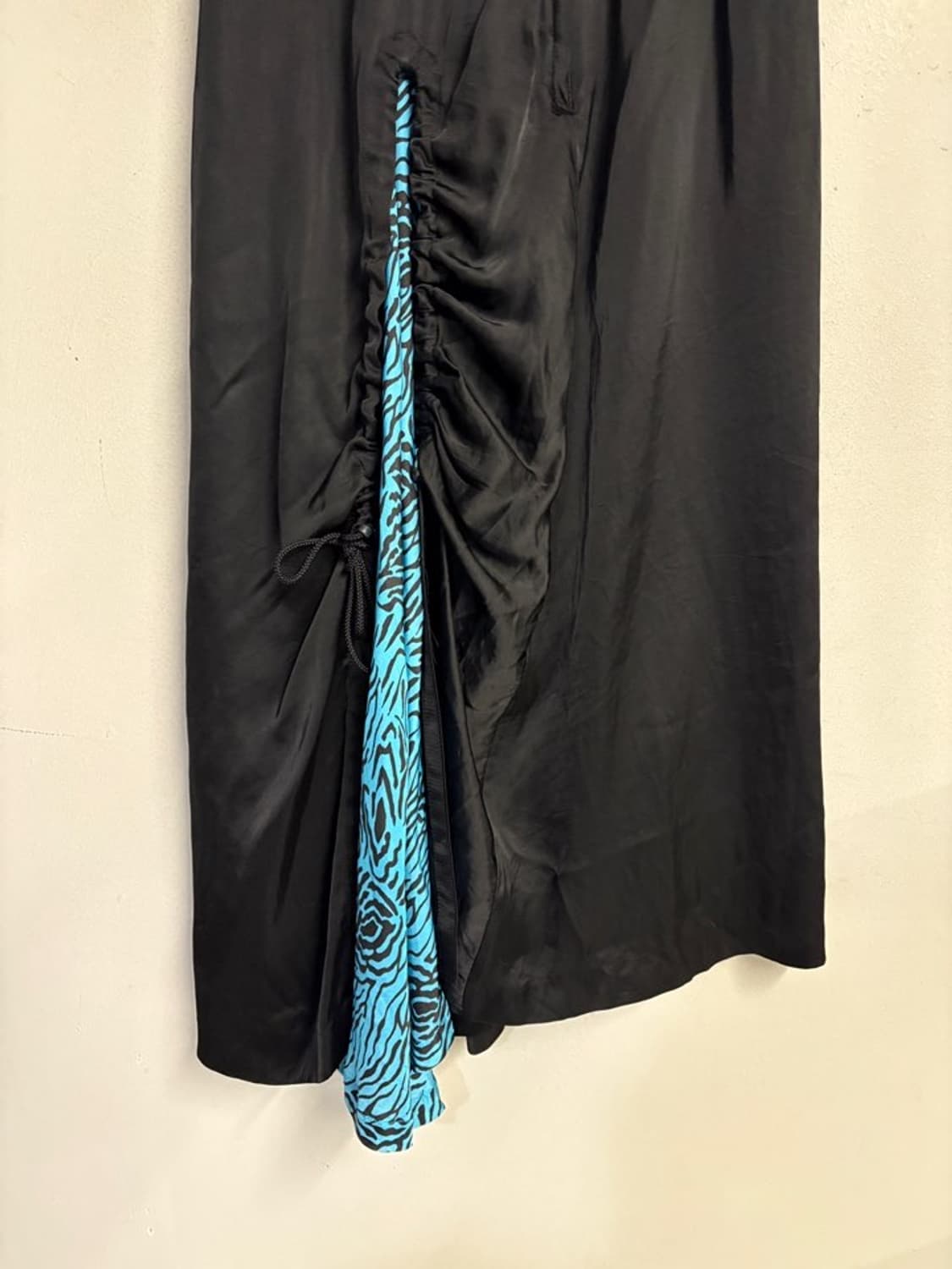 TOGA PULLA Zebra Pattern Ruched Skirt  상품이미지3