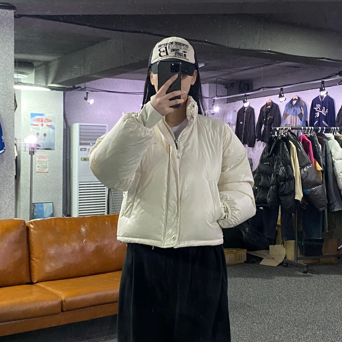 오프닝프로젝트 스몰 로고 화이트 푸퍼 다운 숏 패딩 B3183  상품이미지1