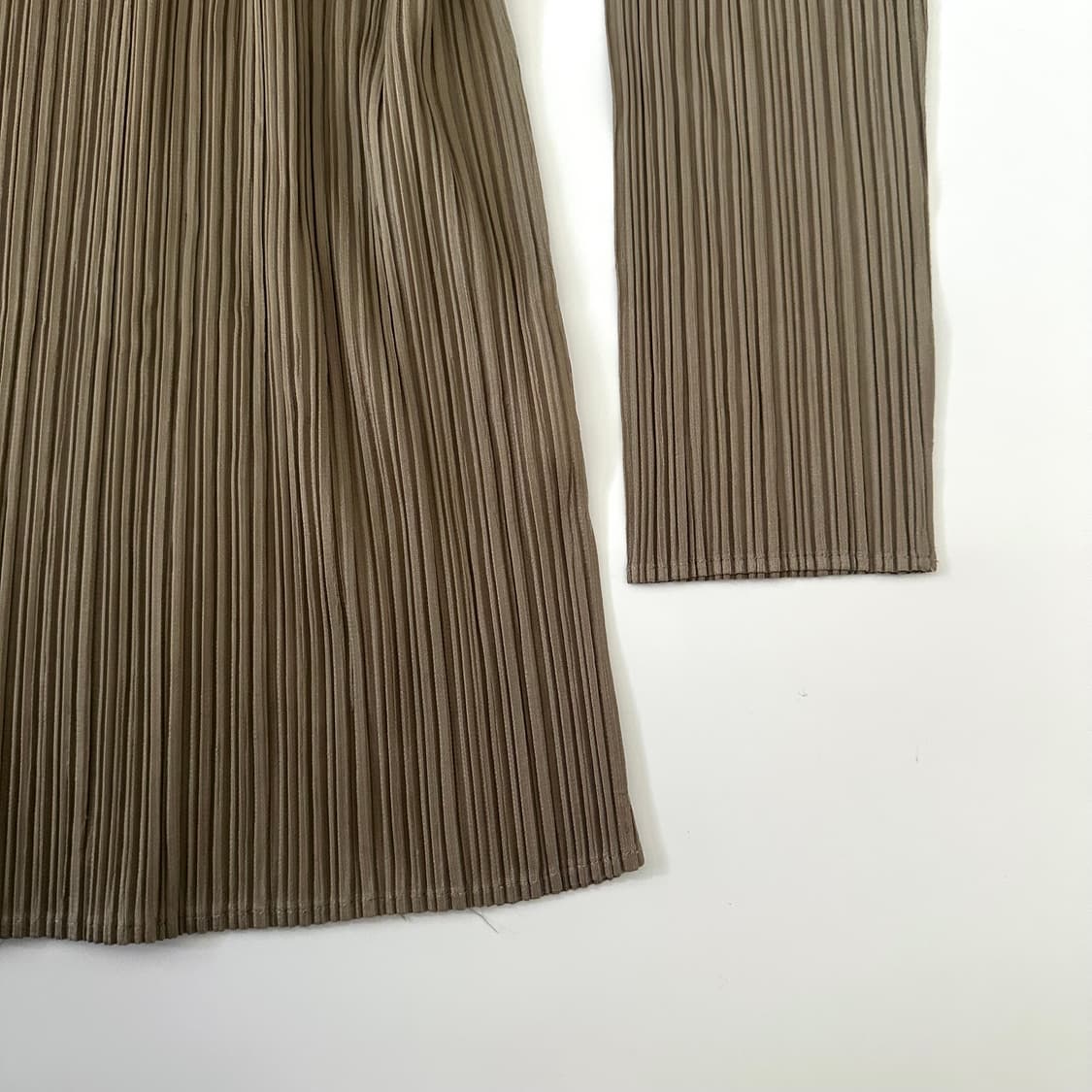 이세이미야케 플리츠플리즈 블라우스 티셔츠 상품이미지3