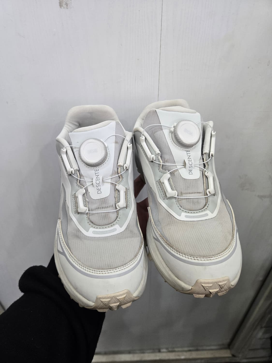240사이즈 )) DESCENTE 데상트 다이얼 운동화! 발이 편해요~ 상품이미지2