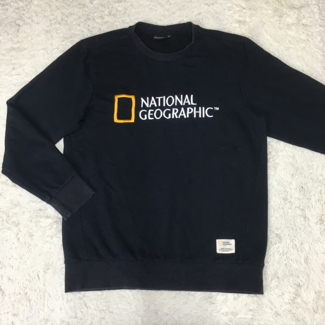 내셔널지오그래픽 빅로고 맨투맨 DD17 상품이미지1