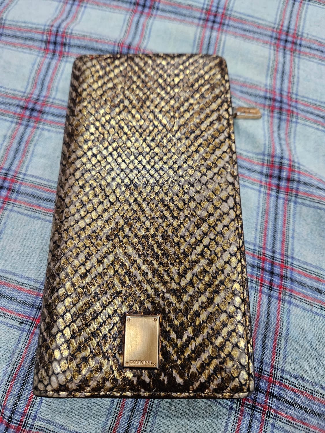 쿠론(COURONNE) 골드 뱀피무늬 여성 장지갑 상품이미지2