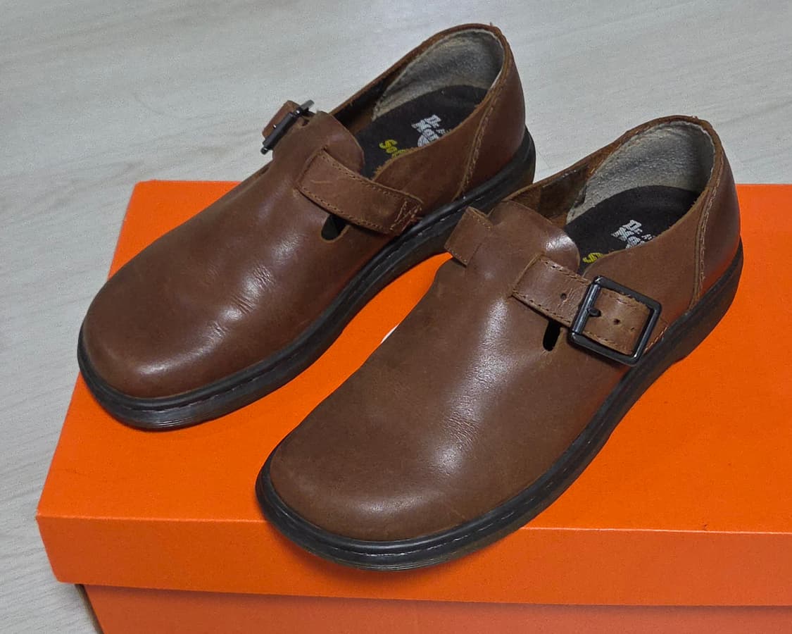 닥터마틴 패트리샤 브라운 상품이미지1