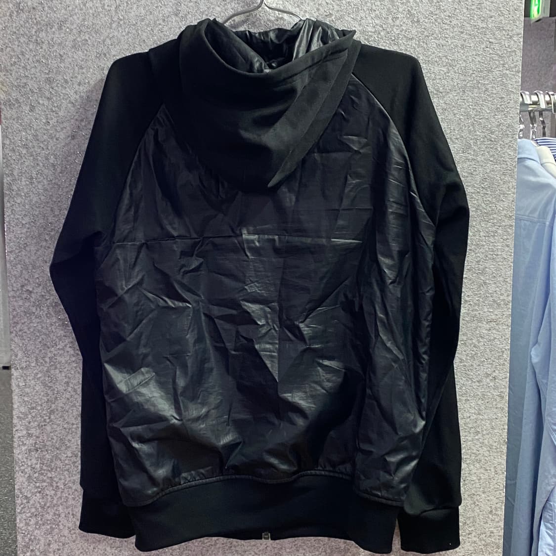 아디다스 스몰 로고 블랙 트랙 탑 져지 B3063  상품이미지3