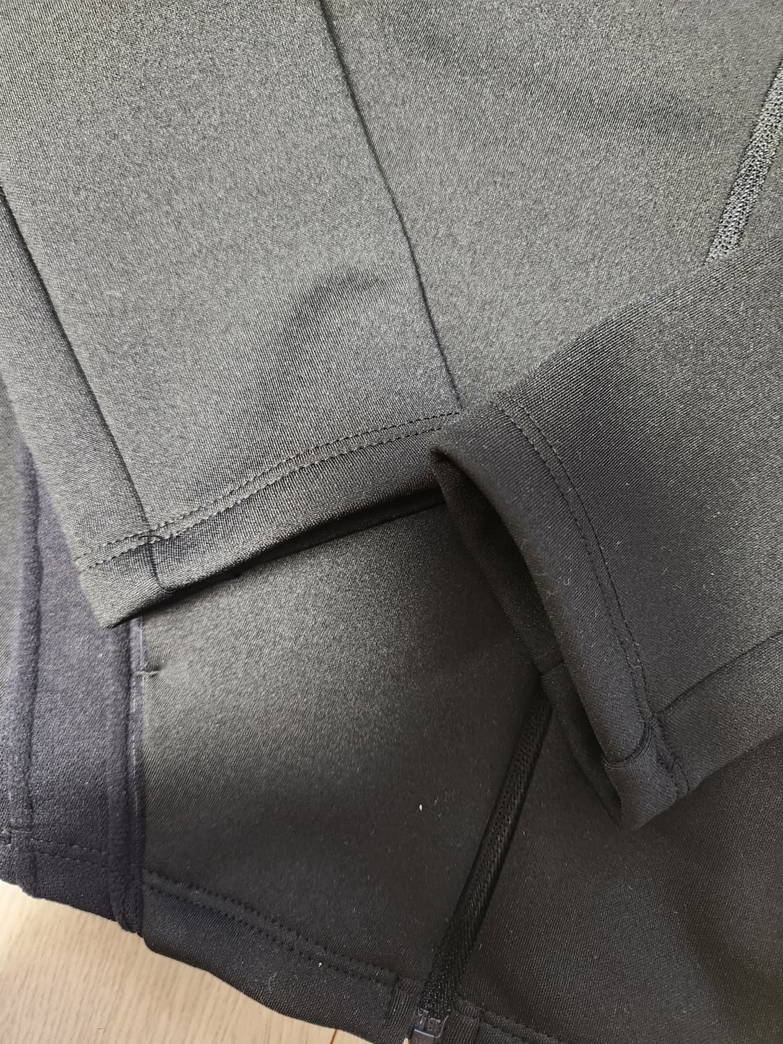 새상품급)데상트 기모 플리스 후드 집업 S9322YFT91
사이즈80 상품이미지7