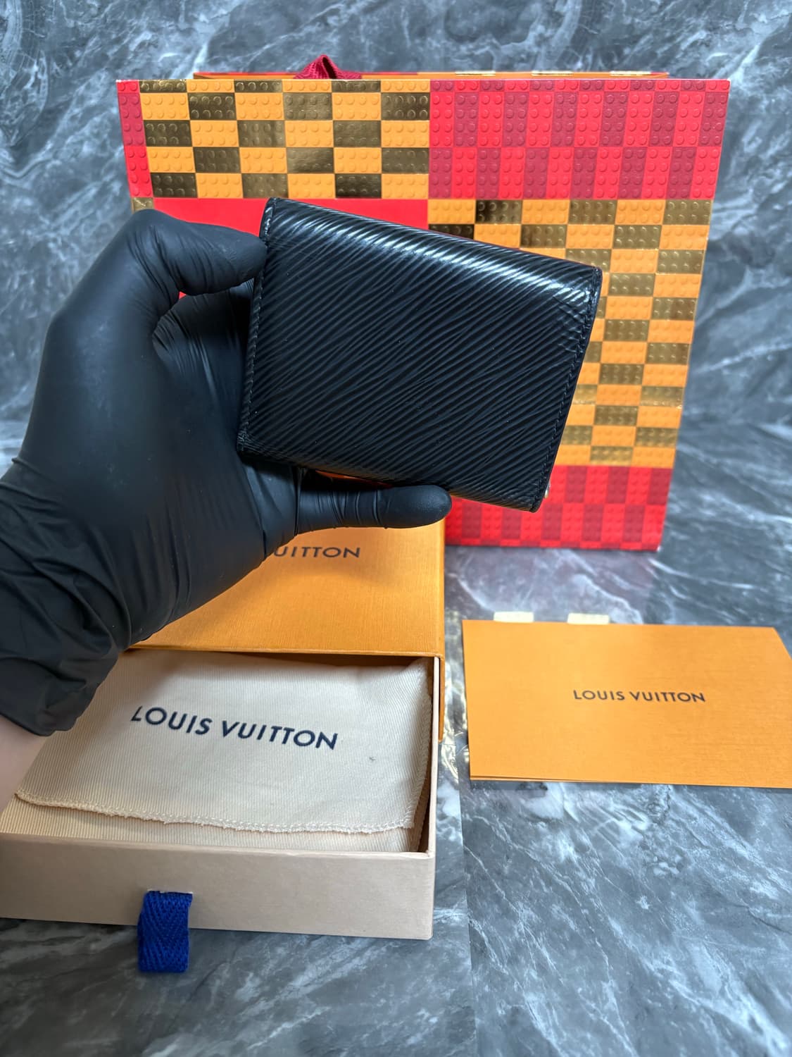 루이비통 트위스트 컴팩트 윌렛 반지갑 상품이미지2