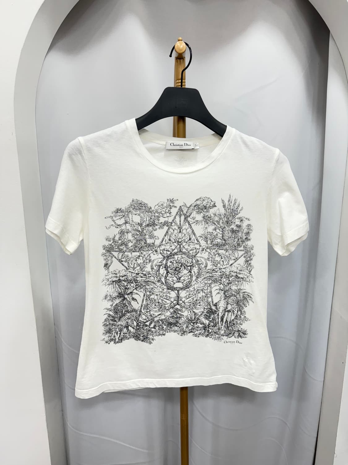 디올 반팔티 M  상품이미지1