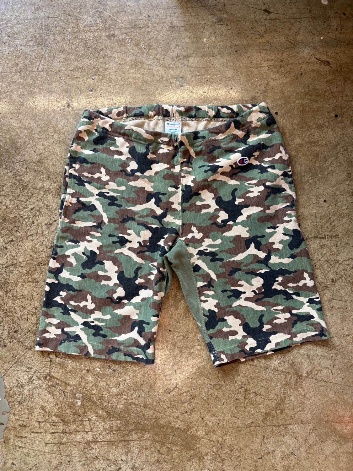 챔피온 리버스위브 카모 스웻 쇼츠 상품이미지1