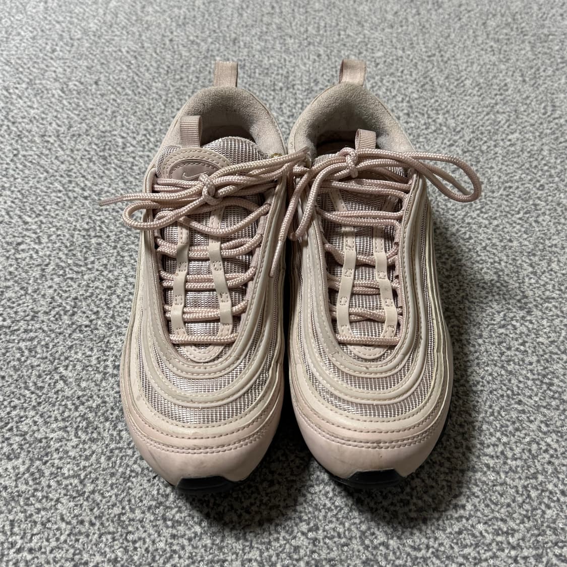 [정가 24만원] 나이키 에어맥스 97 베얼리 로즈 235 상품이미지5