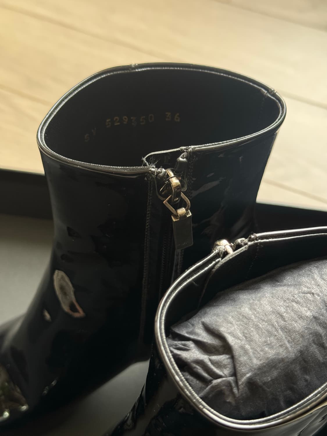 생로랑 블랙 페이던트 힐부츠 상품이미지3