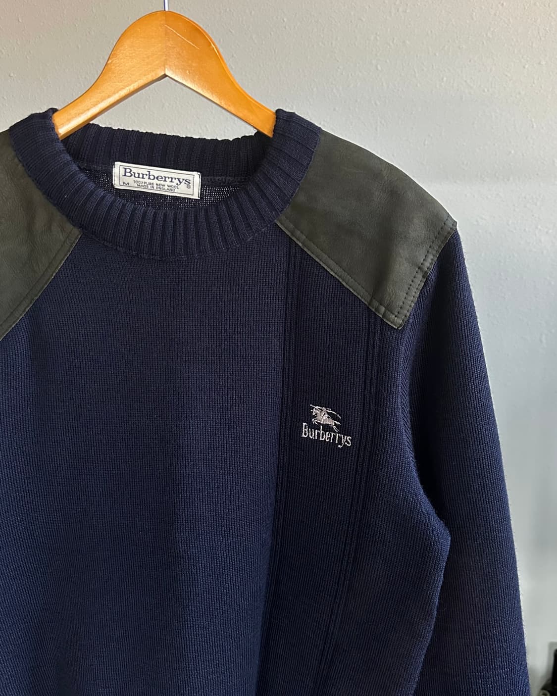 [M]버버리 BURBERRYS 엘보 패치 코만도 니트 네이비 상품이미지4