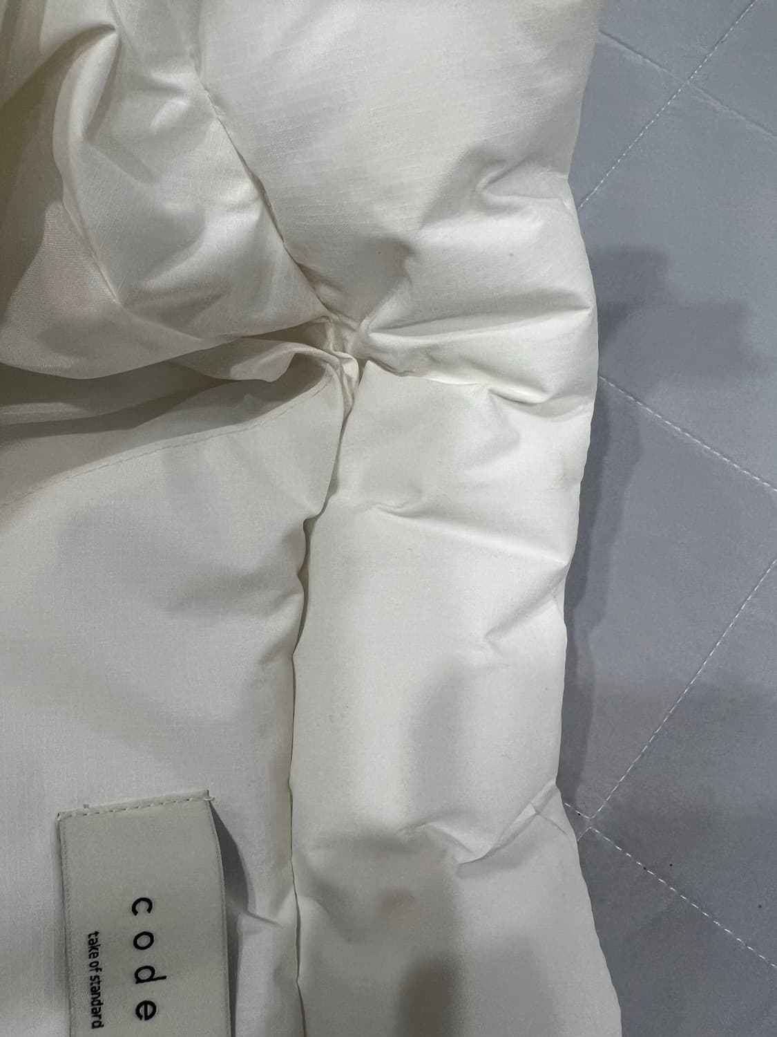 코드스탠다드 에센셜 푸퍼 숏패딩 상품이미지4