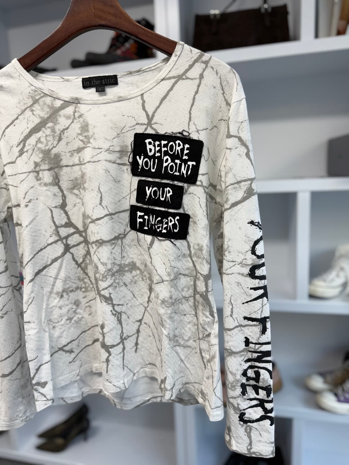 in the attic 롱 슬리브 상품이미지3