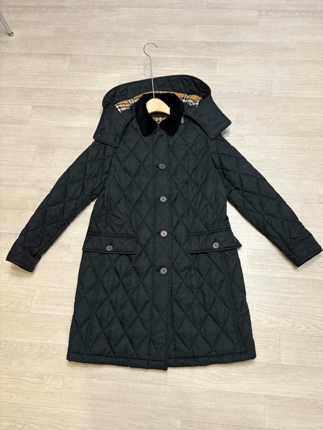 버버리데레햄여성롱퀼팅자켓 상품이미지1