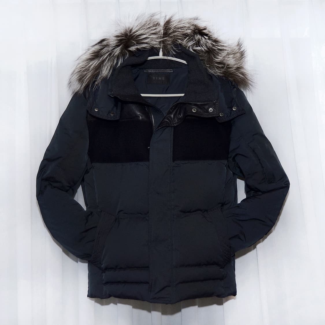 타임옴므 양가죽 울캐시미어 폭스퍼 구스다운 숏패딩 (100) 상품이미지1