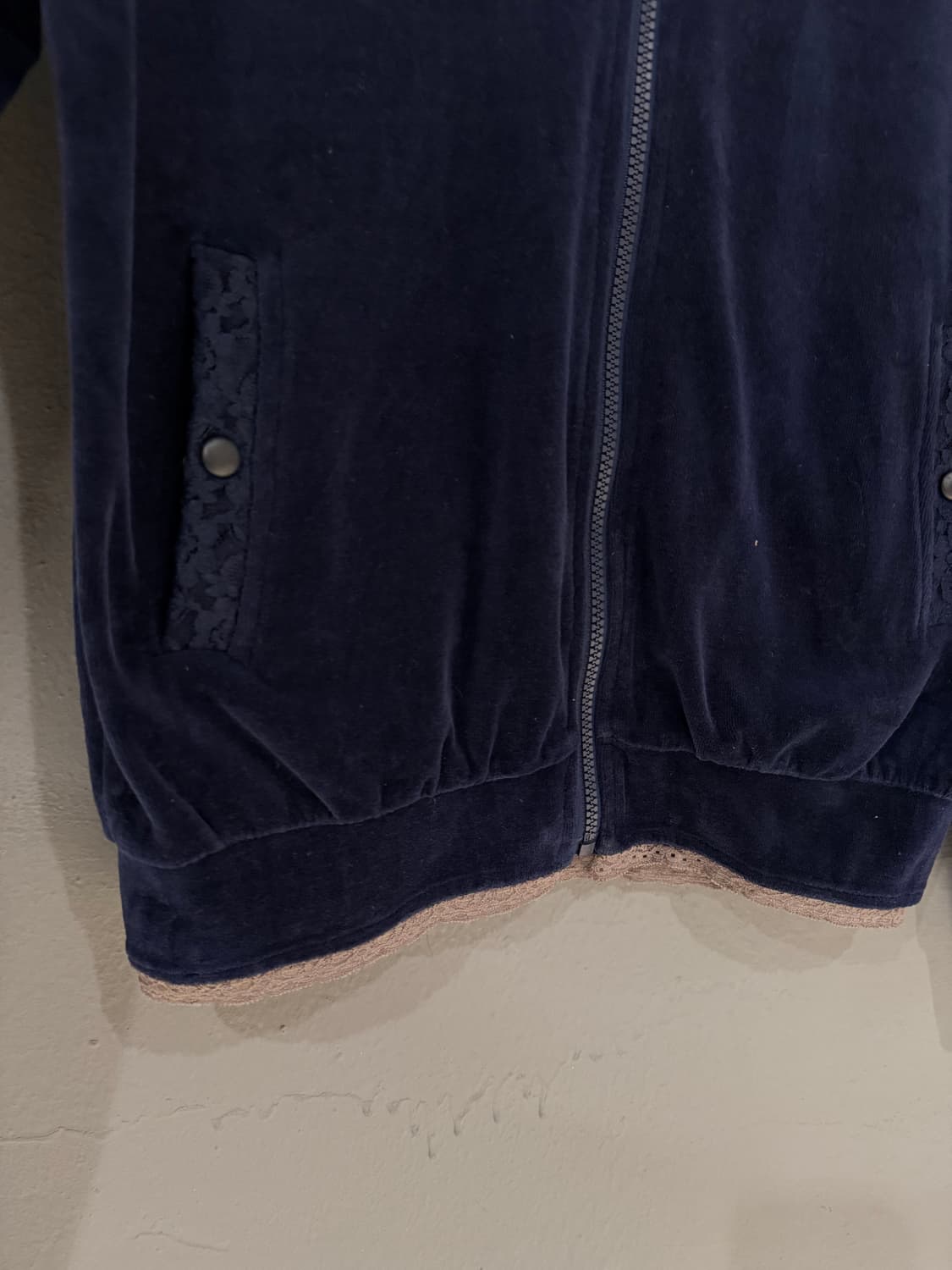 lace line detail velvet track zip-up 상품이미지7