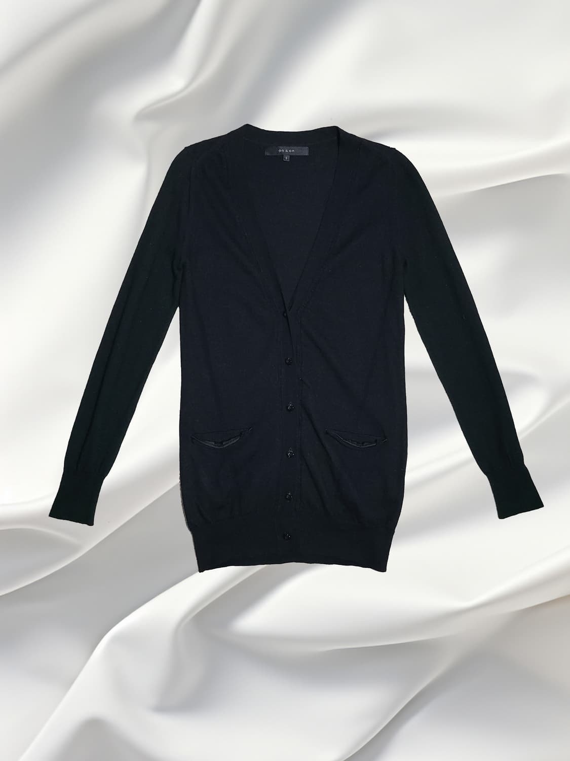 ON & ON 블랙 기본 가디건 / 데일리 니트 가디건 상품이미지1