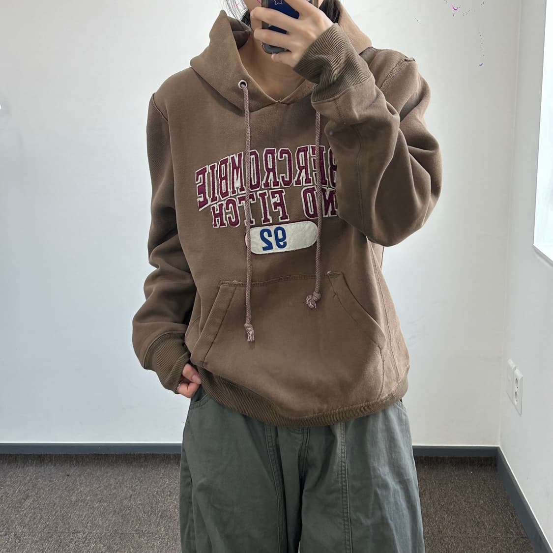 Abercrombie 아베크롬비 스펠아웃로고 브라운 후드티 상품이미지1