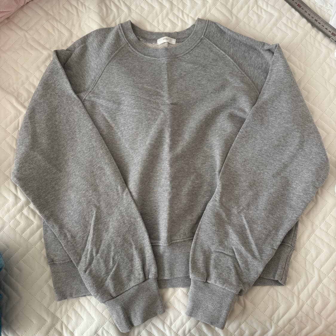 F 그레이 맨투맨 상품이미지1