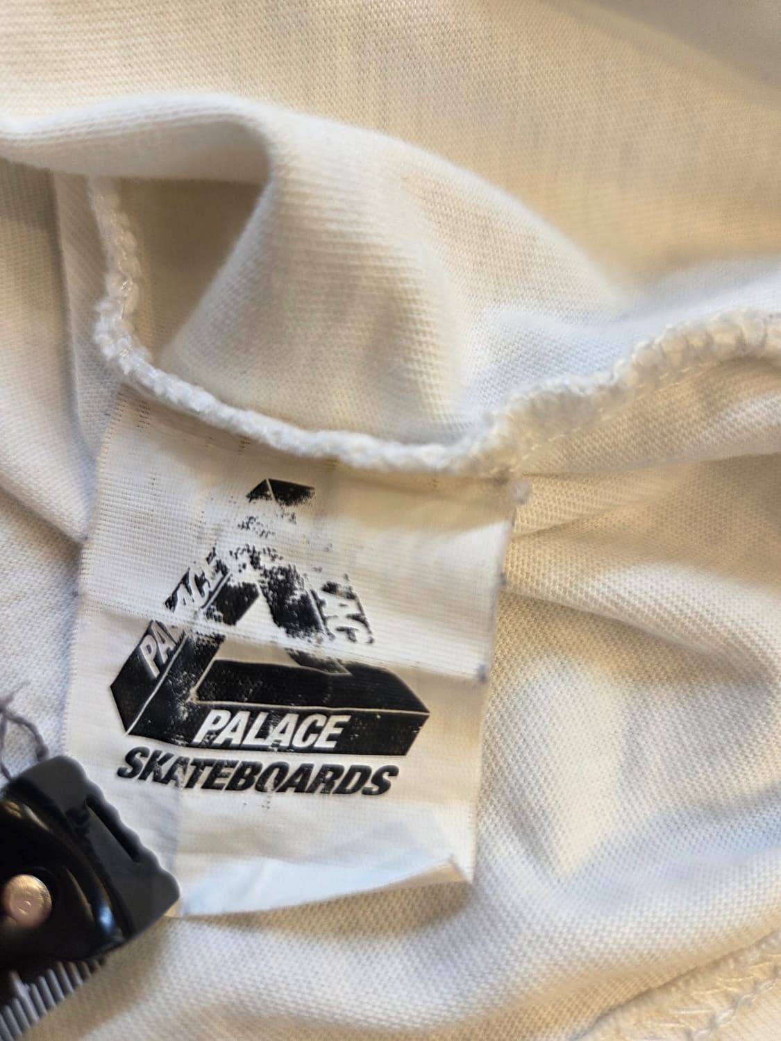 팔라스 웜 그래픽 반팔 티셔츠 상품이미지3