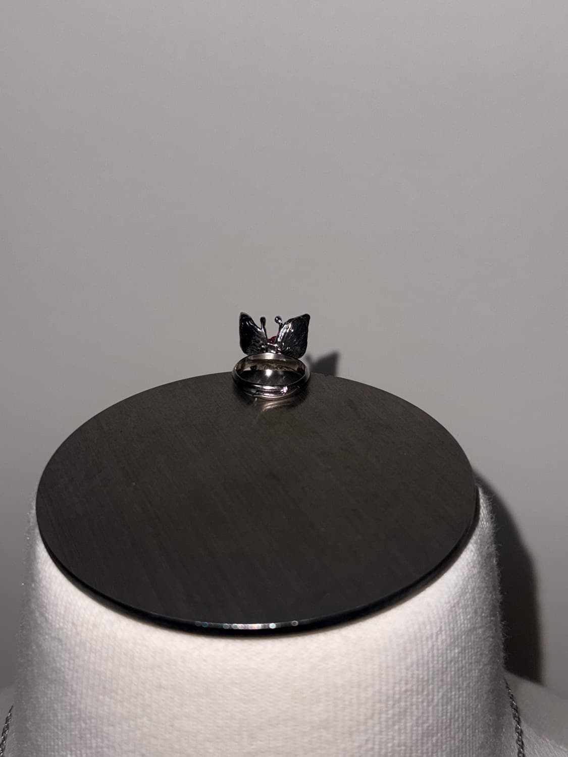 영국런던 연보라 나비 반지 상품이미지3