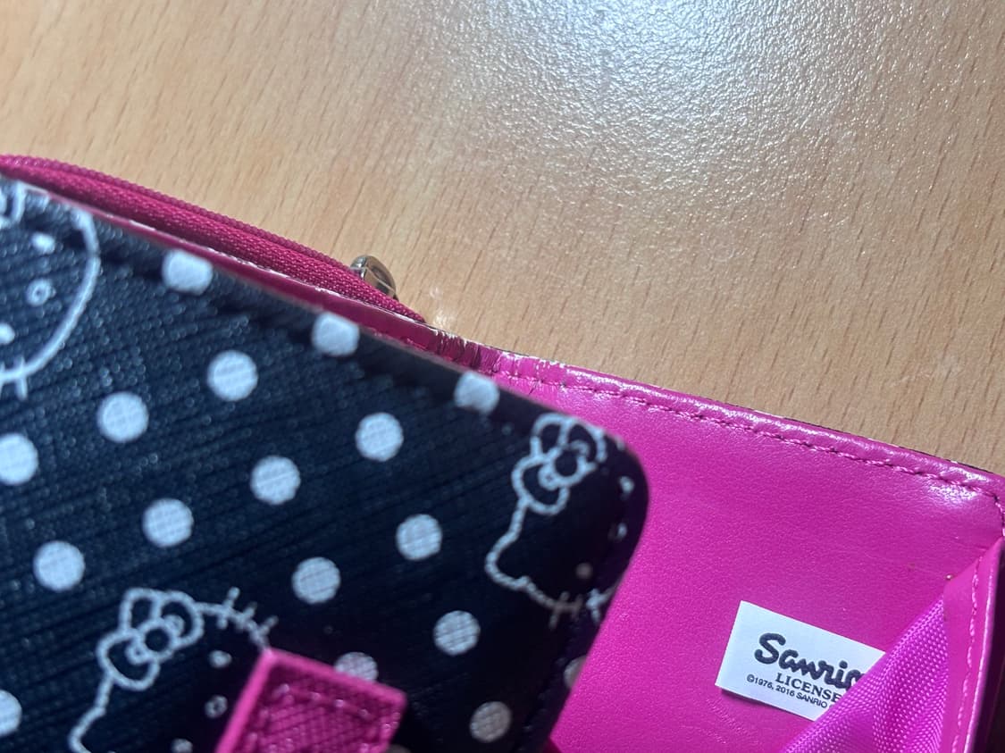 산리오 헬로키티 도트 반지갑 상품이미지7