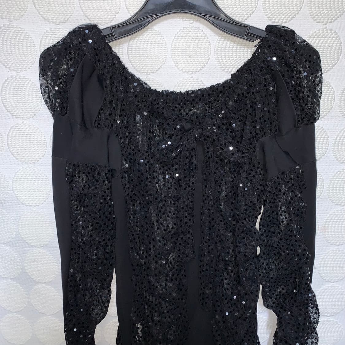 비비안 웨스트우드 스팽글 시스루 메시 배색 롱슬리브 상품이미지5