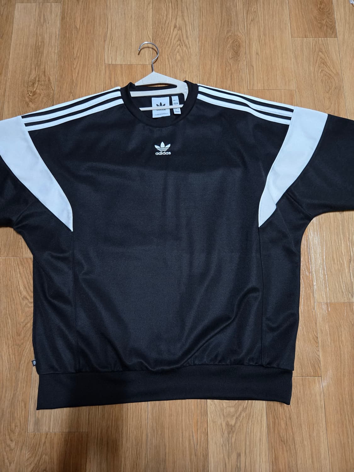 아디다스 커트라인 클래식 맨투맨 상품이미지4