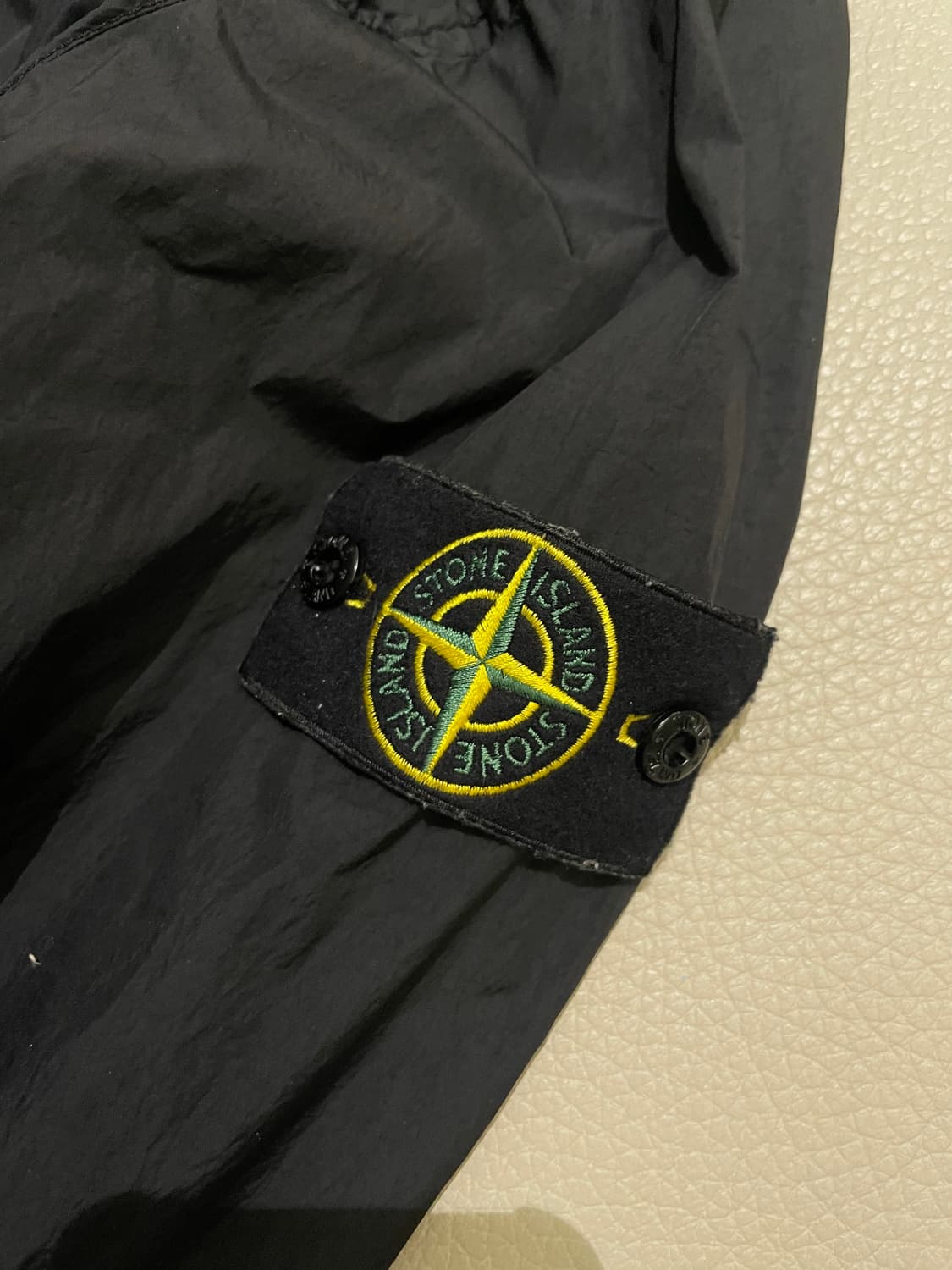스톤아일랜드 크링클랩스 바람막이 자켓 24fw 상품이미지7