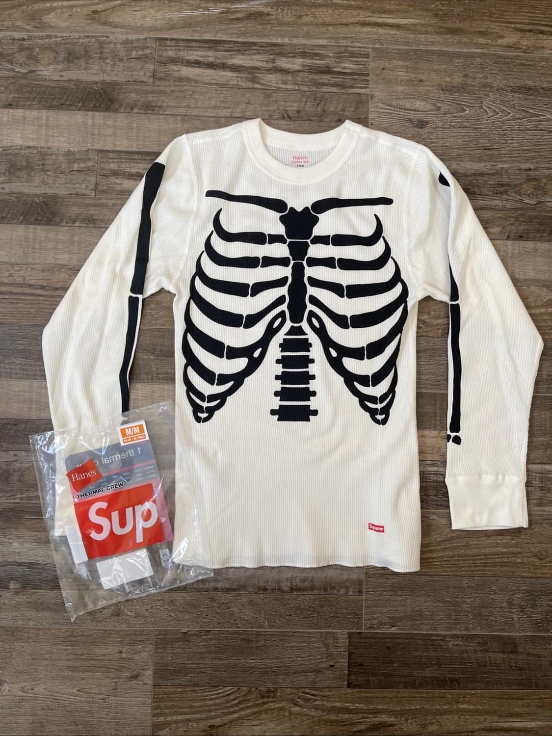 슈프림 헤인즈 본즈 써멀 크루 내츄럴 상품이미지1