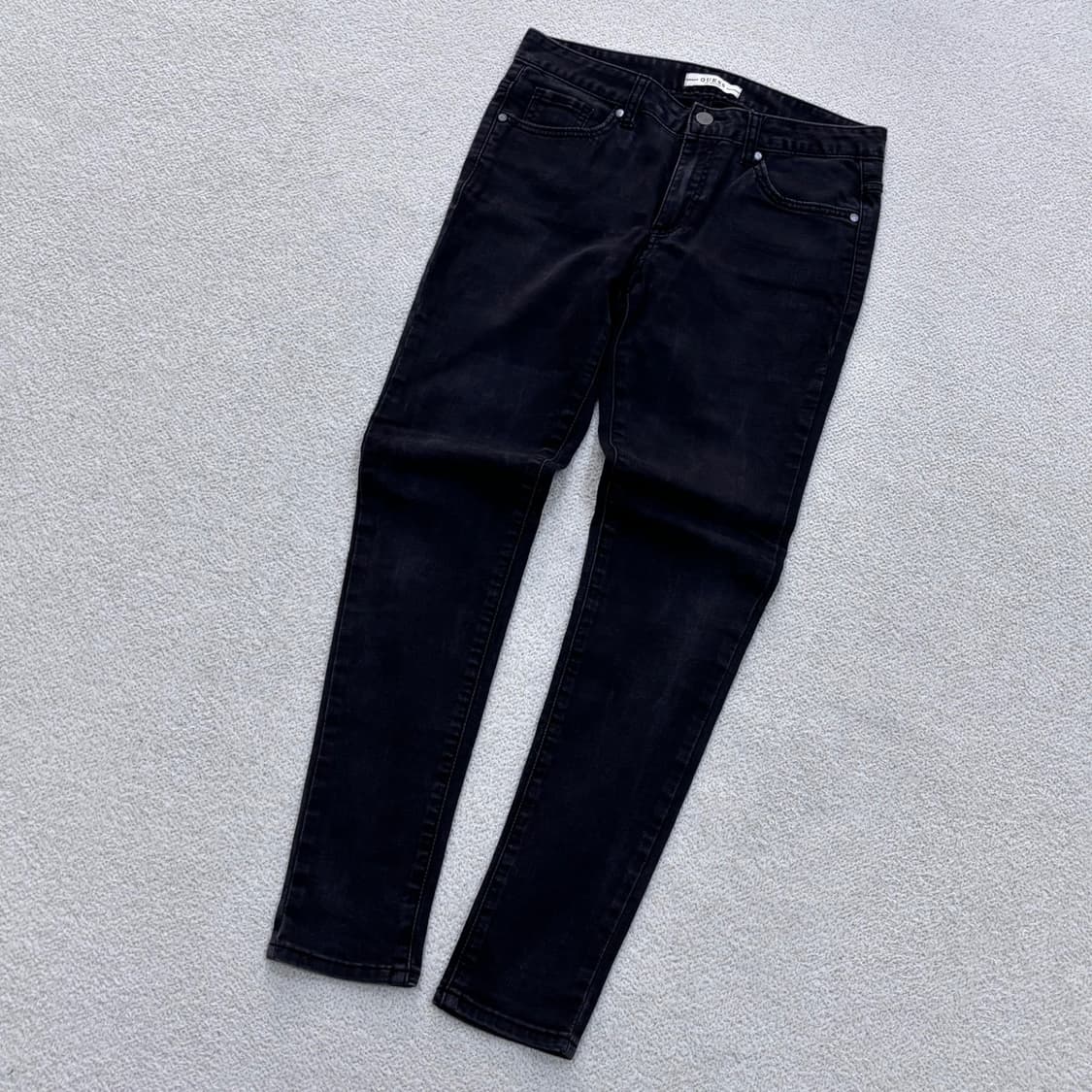 70(28) 게스 블랙 슬림핏 데님 팬츠 0428E 상품이미지1