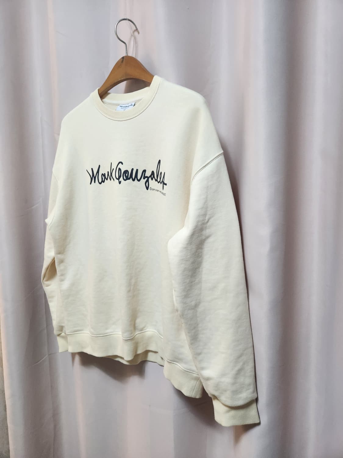 마크곤잘레스 아이보리 맨투맨 티셔츠 상품이미지2