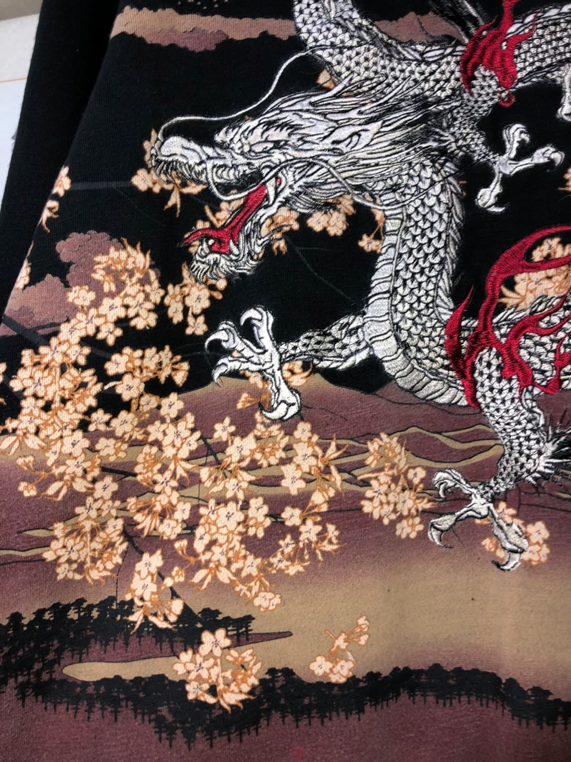 카라쿠리 타마시 동양풍 자수 맨투맨 상품이미지6