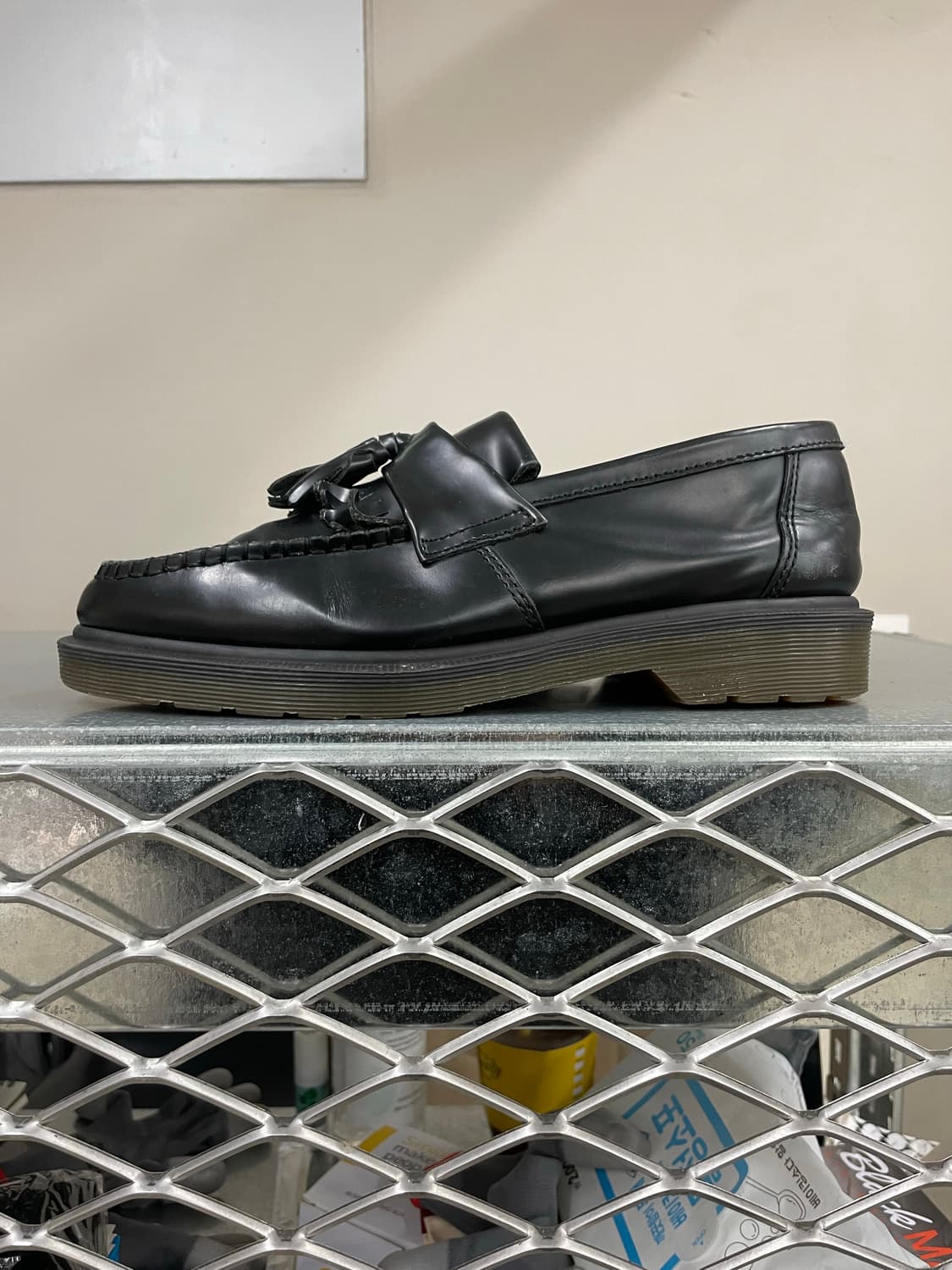 닥터마틴 아드리안 태슬 로퍼 블랙 uk8 (gr-4143) 상품이미지1